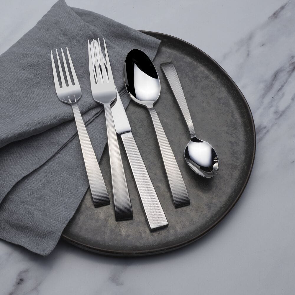 Delta 20 Piece Flatware Set, Service for 4