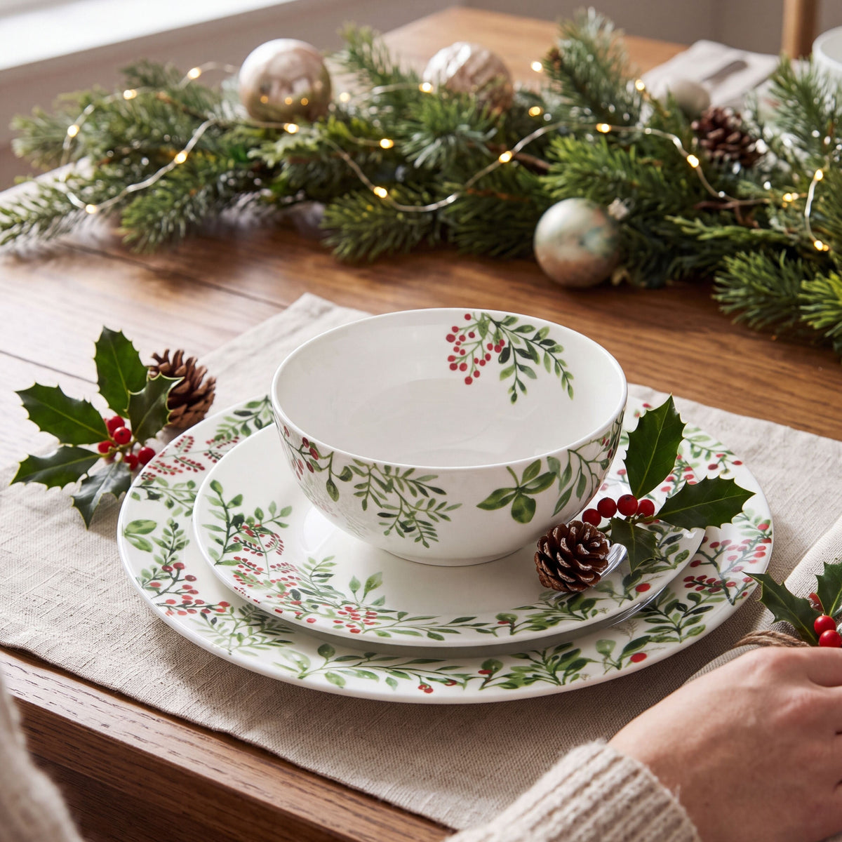 Tivoli Holiday 12 Piece Dinnerware Set, Service for 4