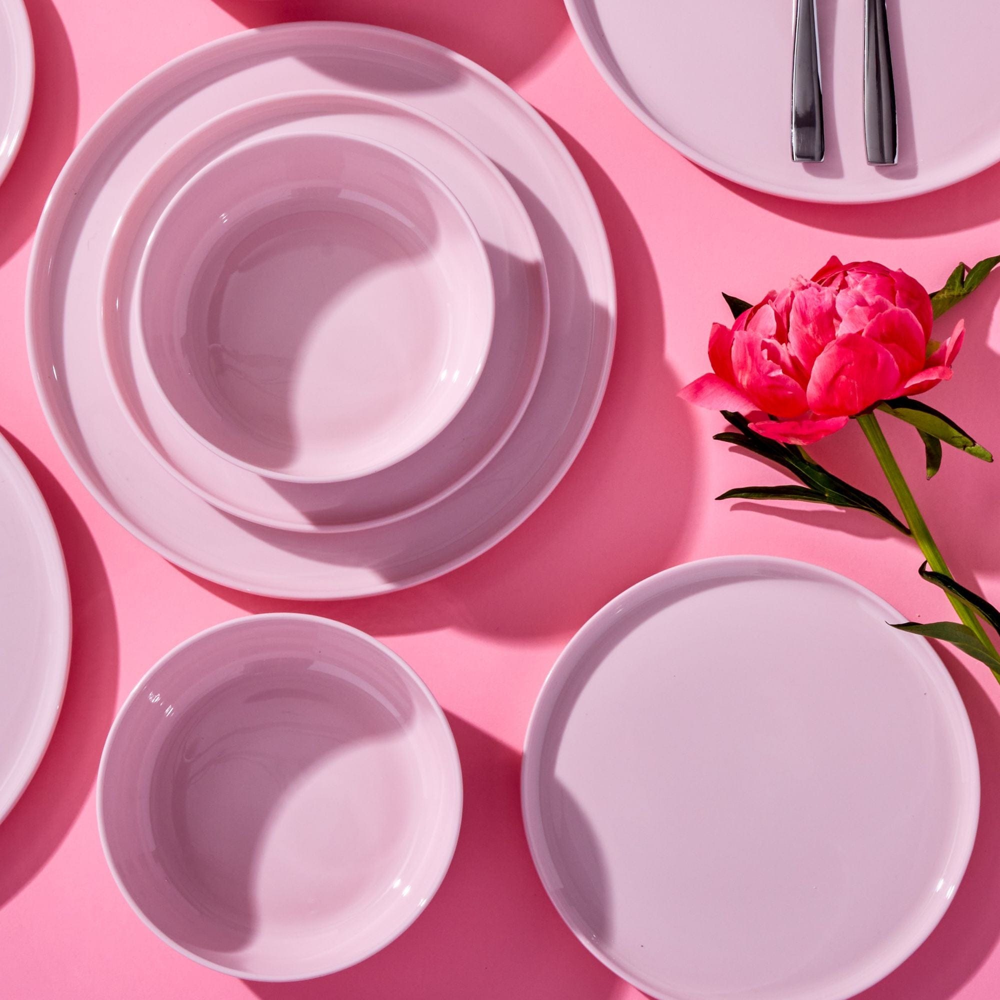 Madison Pink 12 Piece Dinnerware Set, Service for 4
