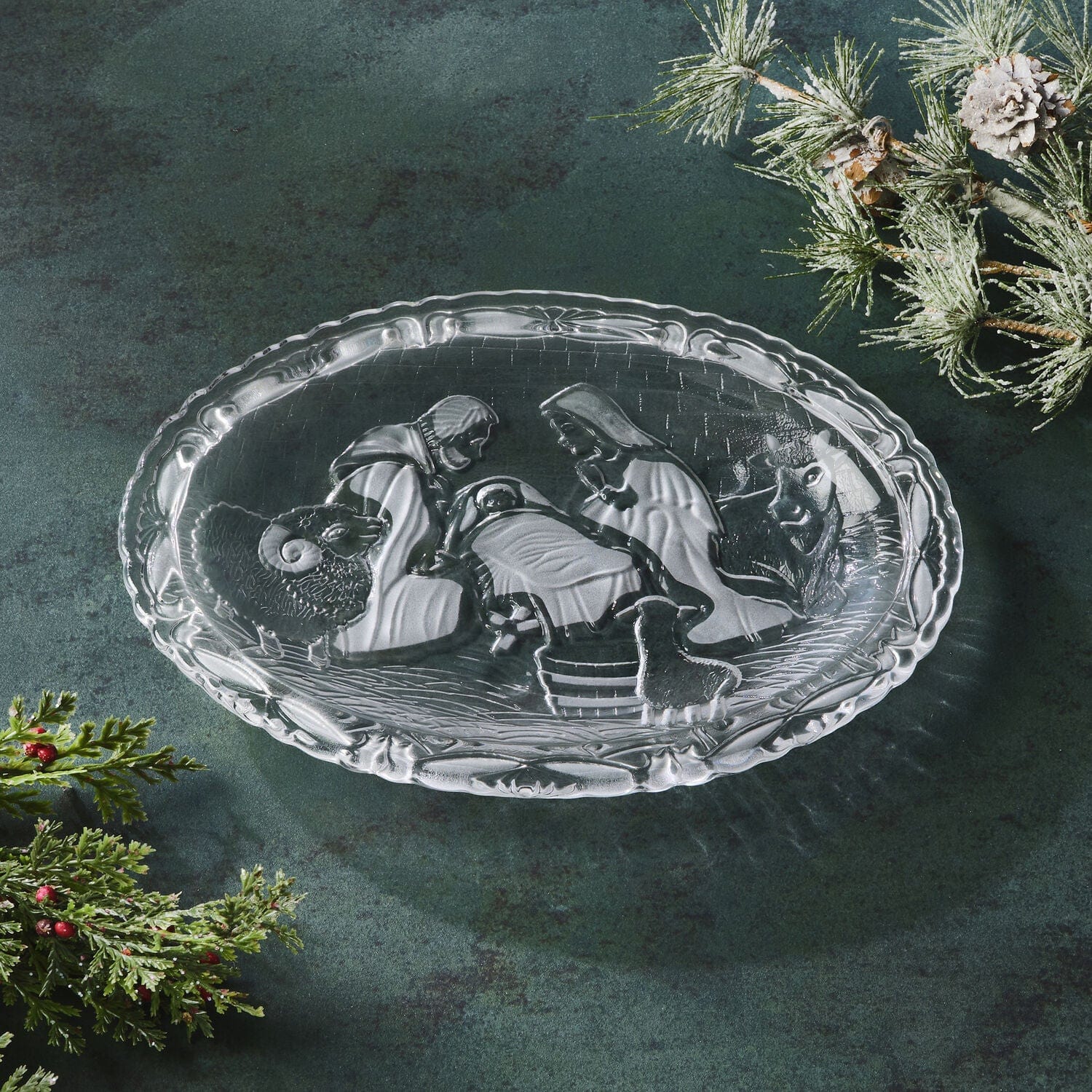 Rejoice Crystal Nativity Small Plate with Stand