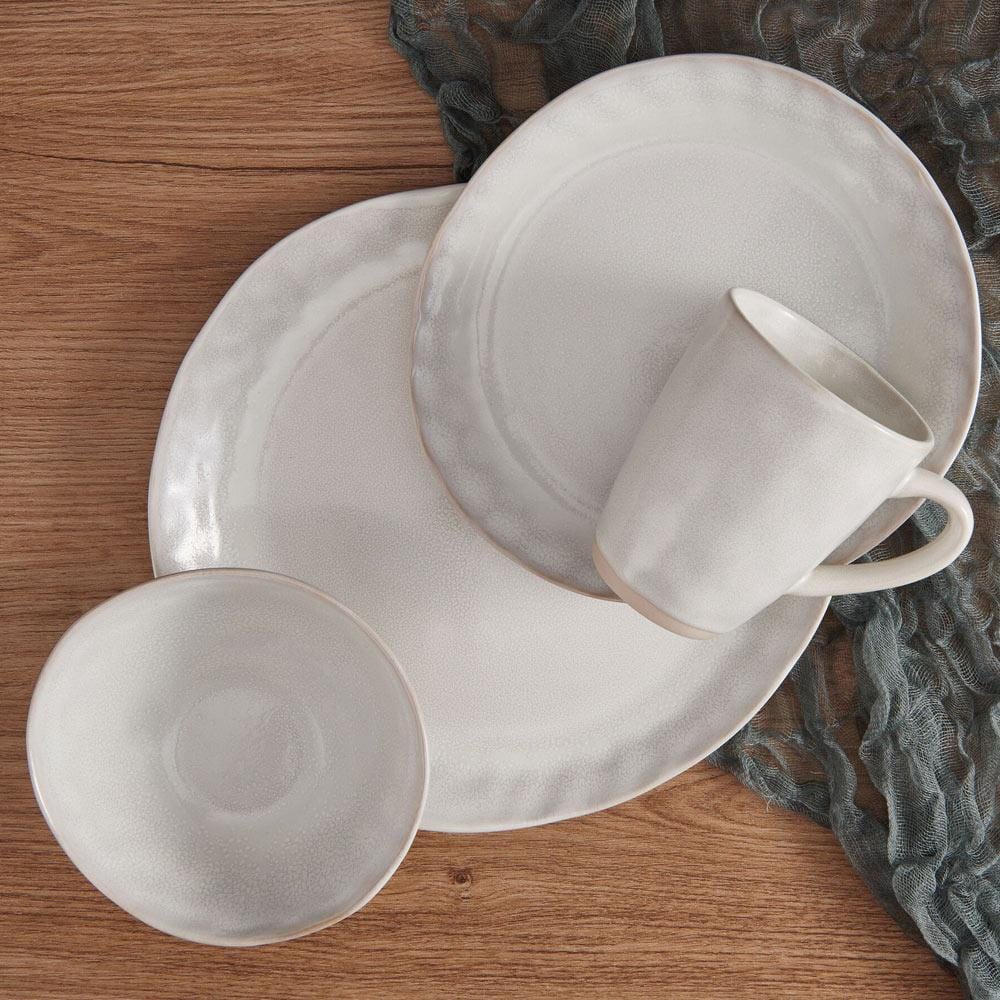 Cora White 16 Piece Dinnerware Set, Service for 4