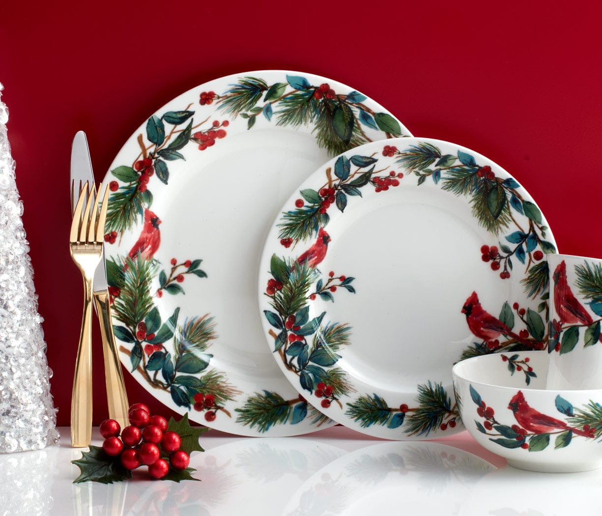 Shop Holiday Dinnerware