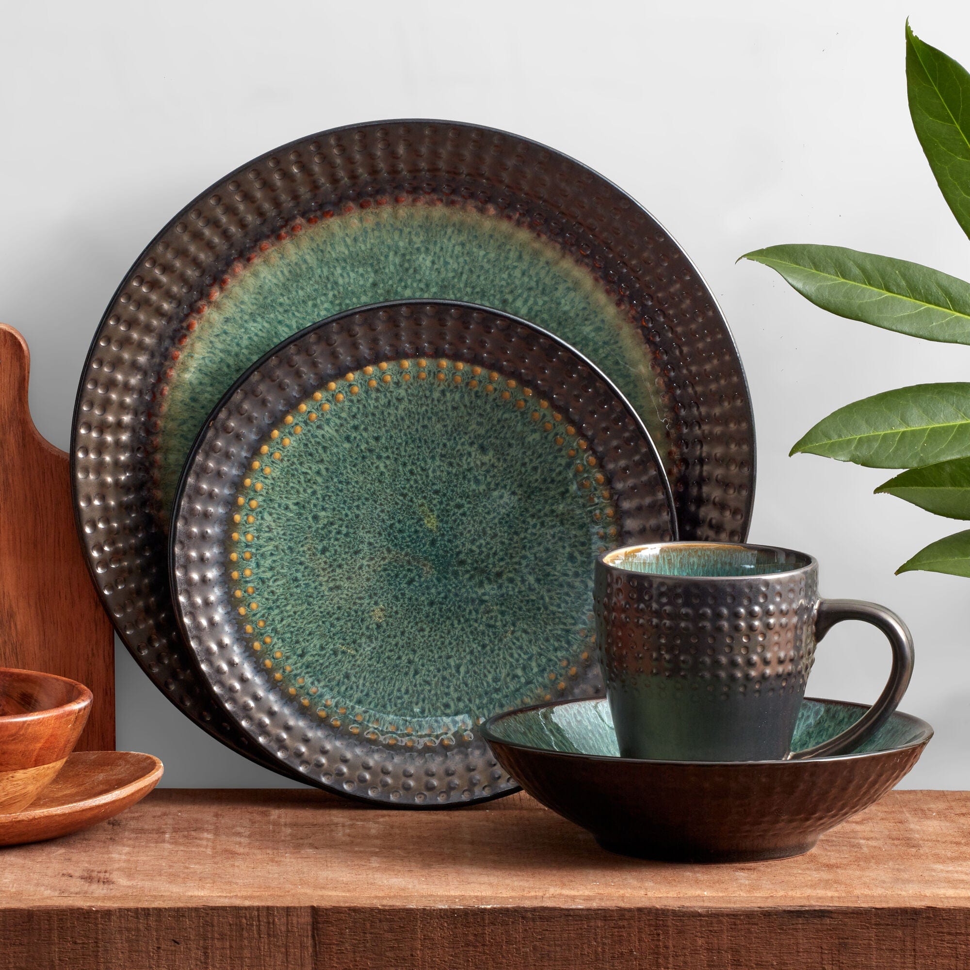 Ontario 16 Piece Dinnerware Set, Service for 4 Mikasa