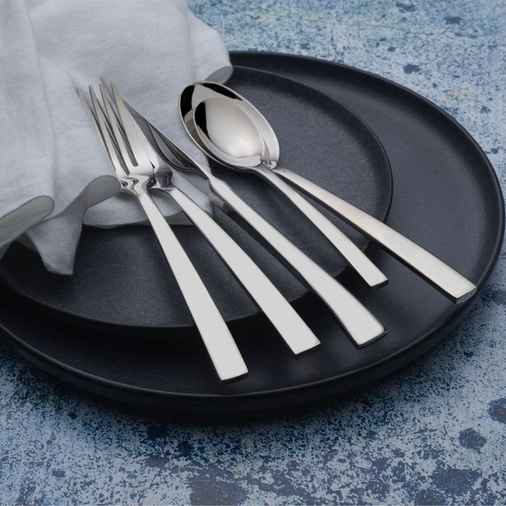 Petra 20 Piece Flatware Set, Service for 4 Mikasa